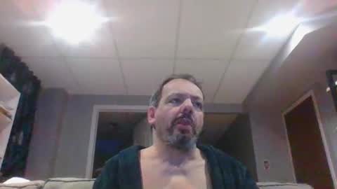 Snapshot of walker033 chatting on 05-04-26, 05:14 walker033 online show from 05-04-26, 05:14