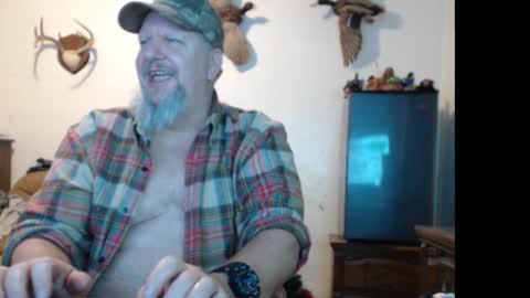 Snapshot of walkingbird chatting on 01-24-25, 01:56 walkingbird online show from 01-24-25, 01:56