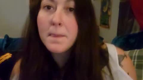 Snapshot of walnut4u chatting on 01-23-25, 04:52 Walnut4u online show from 01-23-25, 04:52