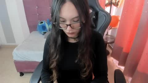 Snapshot of wanda_sg chatting on 06-05-26, 07:19 Alexandra online show from 06-05-26, 07:19
