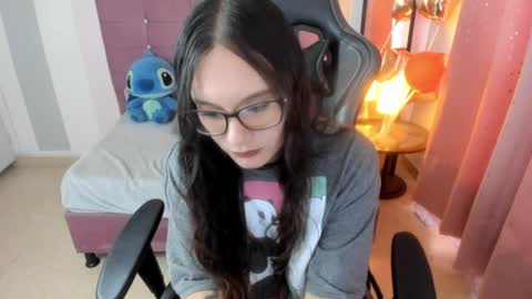 Snapshot of wanda_sg chatting on 06-09-26, 07:03 Alexandra online show from 06-09-26, 07:03