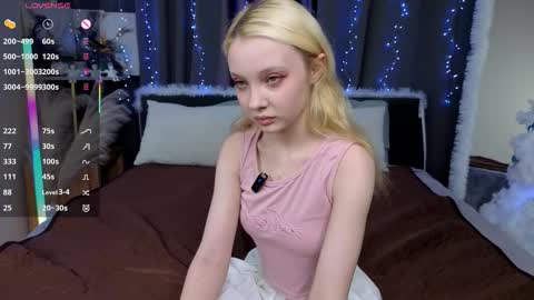 Emi online show from 12-23-25, 01:25