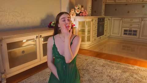 hello guys im Lilian online show from 10-04-25, 03:15