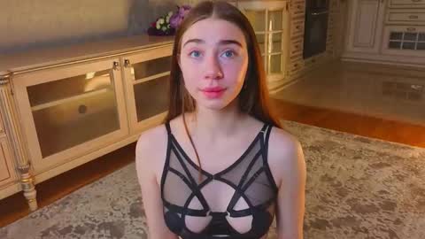 hello guys im Lilian online show from 10-09-25, 02:42