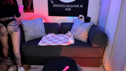   online show from 02-01-26, 02:10