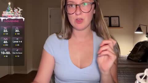 Snapshot of wanderlustjade chatting on 12-16-24, 11:18 Jade Adonis online show from 12-16-24, 11:18