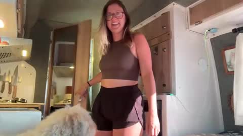 Snapshot of wanderlustjade chatting on 03-12-25, 01:19 Jade Adonis online show from 03-12-25, 01:19