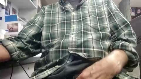 Snapshot of wannajobuddy chatting on 11-03-25, 04:19 curiousforwhatever online show from 11-03-25, 04:19