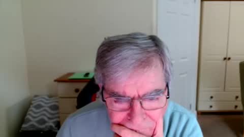 Snapshot of wanttobefree90 chatting on 06-01-26, 01:24 wanttobefree90 online show from 06-01-26, 01:24