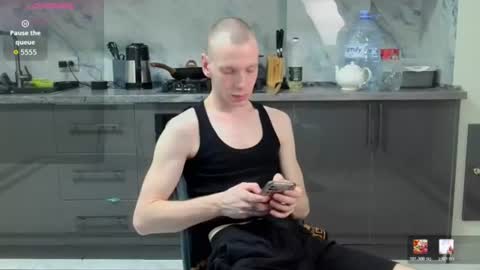 Snapshot of warmwhisp chatting on 06-21-26, 02:52 ZID online show from 06-21-26, 02:52