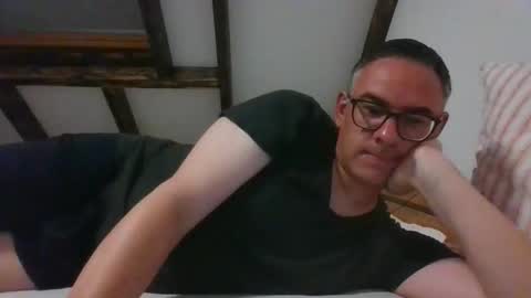 Snapshot of watchmecum78 chatting on 09-18-25, 09:17 watchmecum78 online show from 09-18-25, 09:17