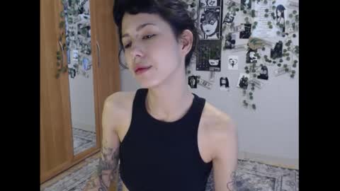 Mina online show from 09-18-25, 06:26