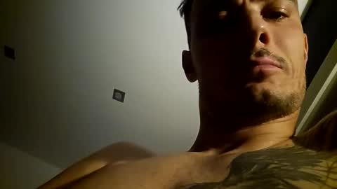 Snapshot of wayne86 chatting on 12-04-25, 11:35 wayne86 online show from 12-04-25, 11:35