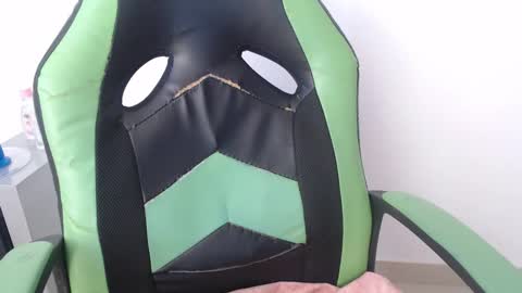 Trixie 3 online show from 04-13-26, 12:21