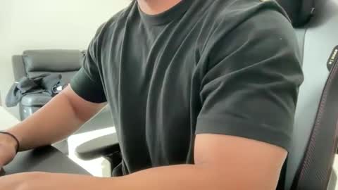 Weapon X online show from 10-28-25, 12:25