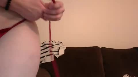 Snapshot of webcumcouple chatting on 03-20-26, 01:10 HayleyJay online show from 03-20-26, 01:10