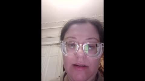 Marina online show from 02-25-26, 10:52