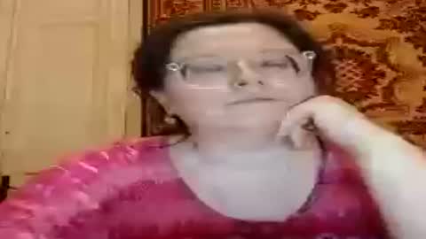 Snapshot of webgirl2 chatting on 06-16-26, 07:05 Marina online show from 06-16-26, 07:05
