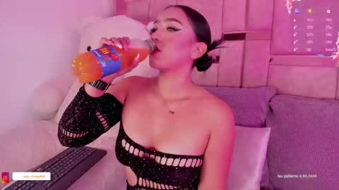 Snapshot of ween_sheng_ chatting on 02-26-26, 05:23 Wennsheng online show from 02-26-26, 05:23