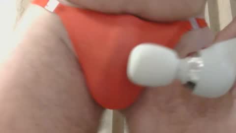 Snapshot of weewill7204 chatting on 12-21-25, 09:27 Will online show from 12-21-25, 09:27