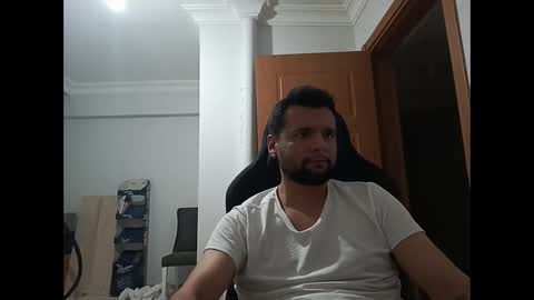 Snapshot of weezing442 chatting on 04-03-26, 05:22 alp online show from 04-03-26, 05:22