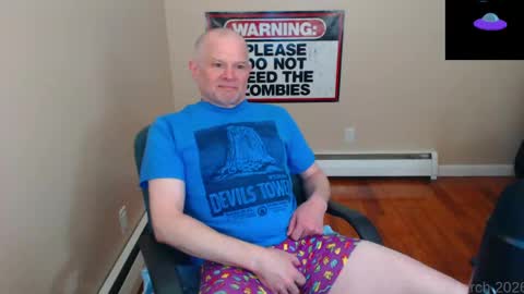 Snapshot of weird_chris chatting on 03-23-26, 05:39 Chris online show from 03-23-26, 05:39