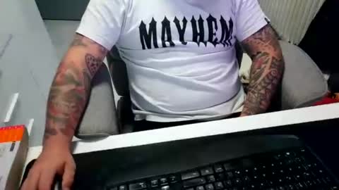 Snapshot of weldemann666 chatting on 07-06-26, 05:15 weldemann666 online show from 07-06-26, 05:15