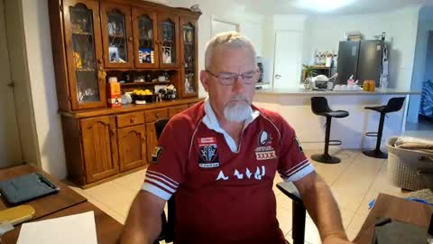 Wellhelloo online show from 06-17-26, 03:20