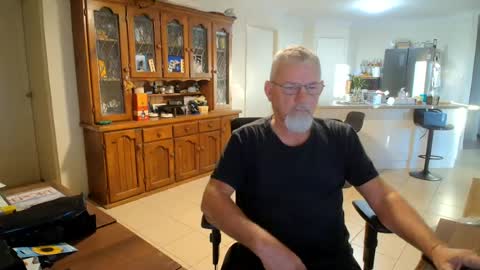 Wellhelloo online show from 07-15-26, 06:51