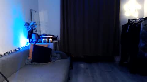 Liza online show from 11-15-25, 10:48