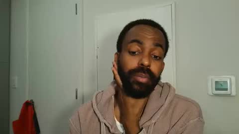 Snapshot of wellpackaged_ chatting on 04-19-26, 02:00 Langston online show from 04-19-26, 02:00