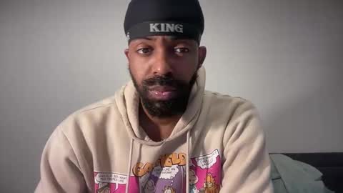 Snapshot of wellpackaged_ chatting on 04-22-26, 01:41 Langston online show from 04-22-26, 01:41