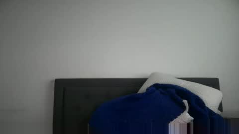 Snapshot of wellpackaged_ chatting on 05-08-26, 01:55 Langston online show from 05-08-26, 01:55