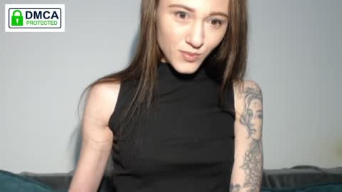 Milena online show from 04-18-26, 08:31