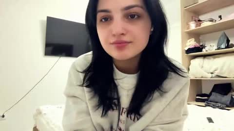 Kiki online show from 04-03-26, 07:12