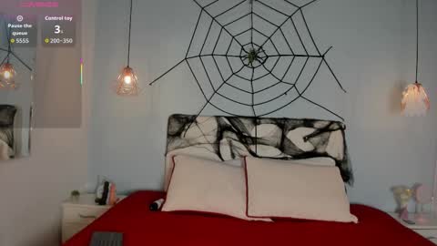 Wendolyn online show from 11-01-25, 02:19