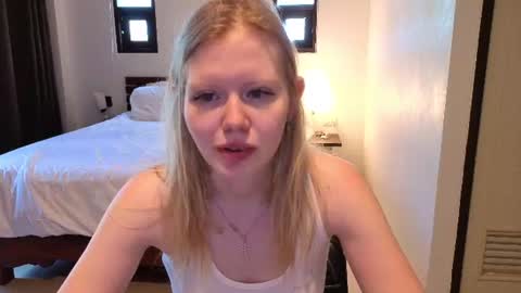 Snapshot of wendy_228 chatting on 06-14-26, 03:19 Wendy online show from 06-14-26, 03:19
