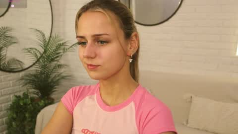 Im Wendy online show from 05-15-26, 09:11