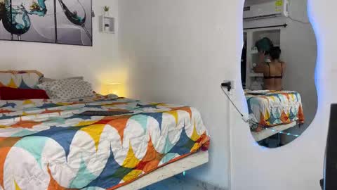 Wendy Alex online show from 03-18-26, 01:09