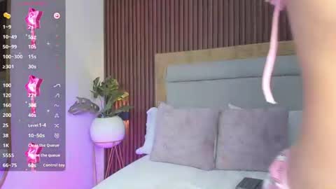 Snapshot of wendy_jonnes chatting on 08-04-26, 03:10 W E N online show from 08-04-26, 03:10