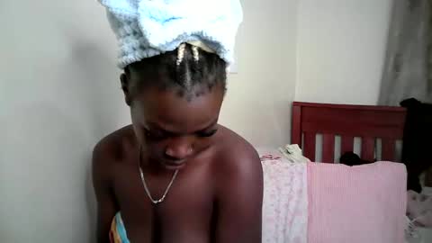Snapshot of wendy_shancy chatting on 06-11-26, 01:49 shancy online show from 06-11-26, 01:49