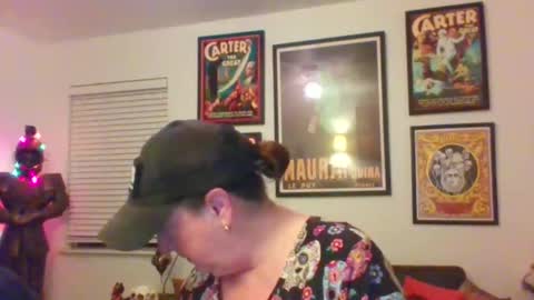 WendyCU online show from 12-18-25, 12:17