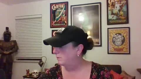 Snapshot of wendycu chatting on 04-22-26, 06:49 WendyCU online show from 04-22-26, 06:49