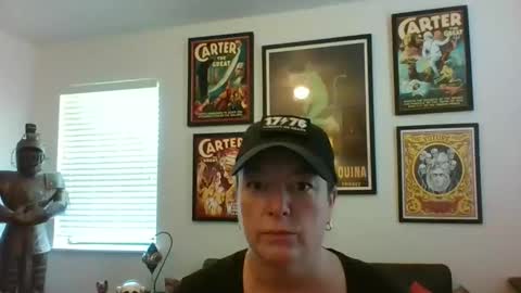 Snapshot of wendycu chatting on 04-22-26, 07:59 WendyCU online show from 04-22-26, 07:59