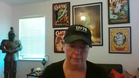 Snapshot of wendycu chatting on 05-13-26, 08:16 WendyCU online show from 05-13-26, 08:16