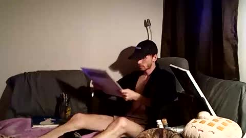 Snapshot of weotterfvck chatting on 10-22-25, 09:42 Breedee Boy online show from 10-22-25, 09:42