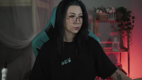 little girl who is always rightLisa online show from 11-11-25, 01:16