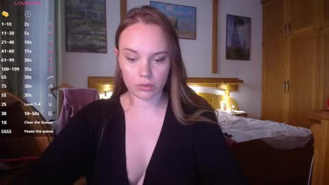 Snapshot of wet_lana chatting on 04-29-26, 04:22 Lana online show from 04-29-26, 04:22