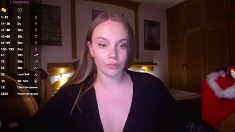 Snapshot of wet_lana chatting on 05-06-26, 07:08 Lana online show from 05-06-26, 07:08