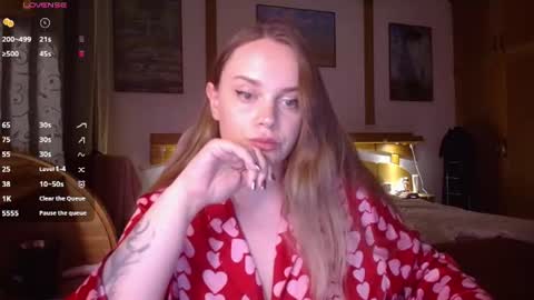 Snapshot of wet_lana chatting on 06-23-26, 08:18 Lana online show from 06-23-26, 08:18